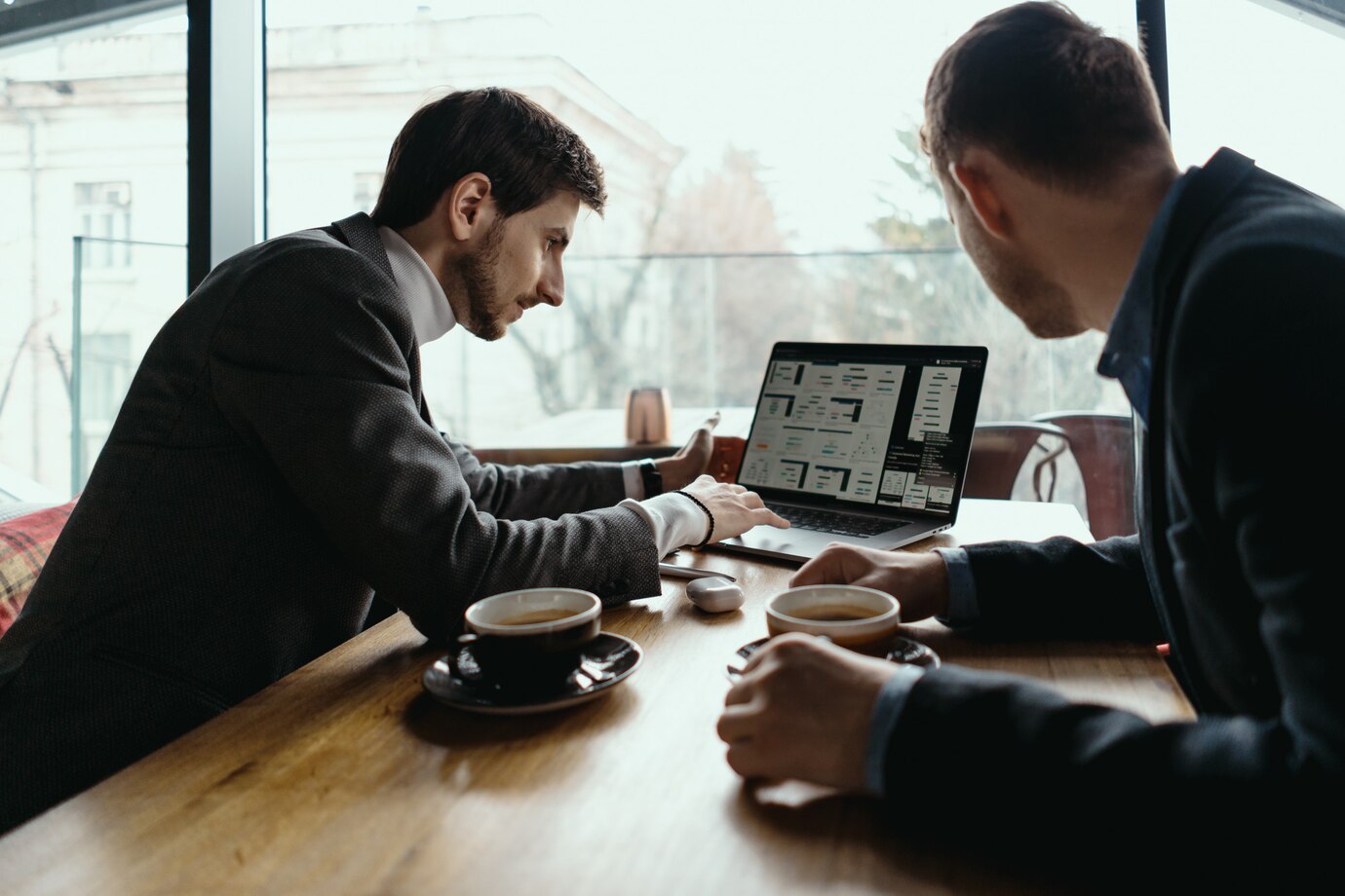 You are currently viewing Managed Windows VPS vs Self-Managed: Which Suits Your SaaS Stack?