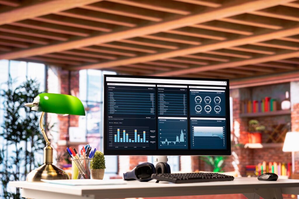 Windows vs Linux VPS—2025 Benchmarks & Cost